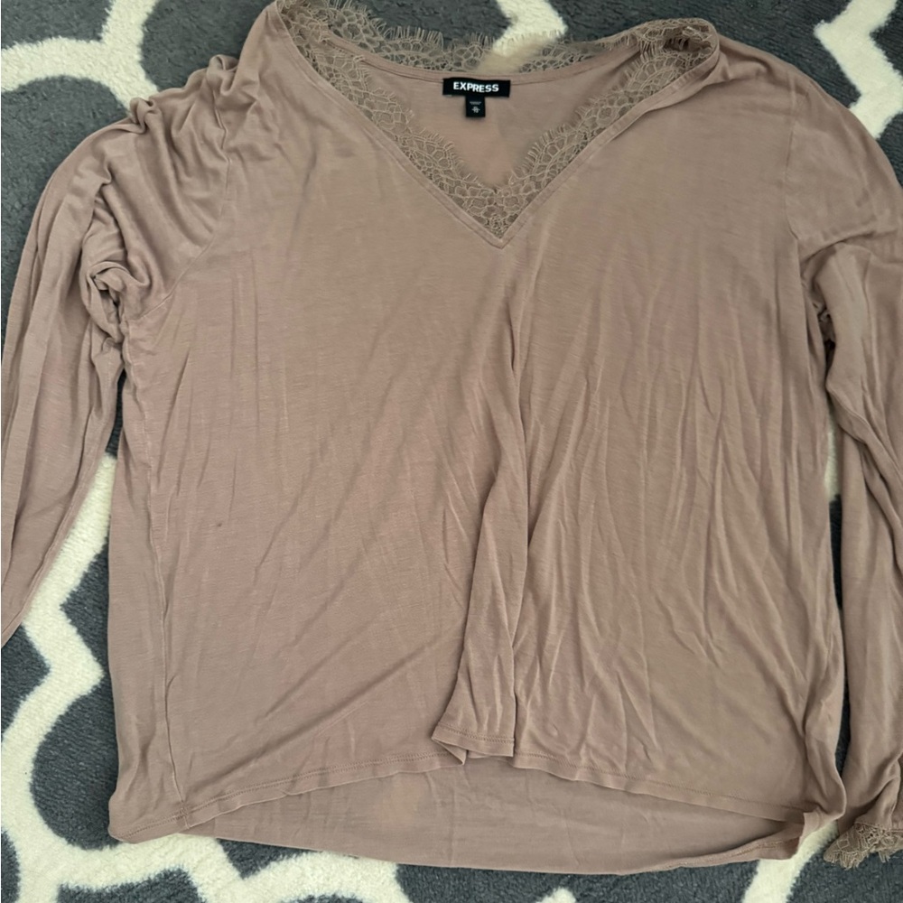 Free People/Express haul - 55 for all shirts. Sizes L/XL